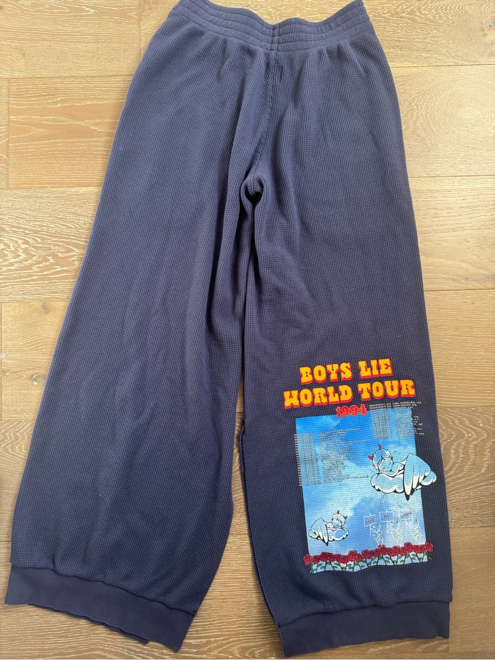 BOYS LIE WORLD TOUR ROUND 2 MM PANTS - Picture 3 of 5